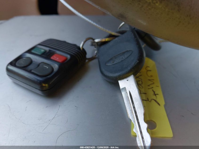 2003 Ford Expedition Eddie Bauer VIN: 1FMFU17L93LB64401 Lot: 43821425