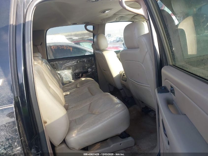 2004 Chevrolet Suburban 1500 Z71 VIN: 3GNFK16Z34G104152 Lot: 43821429