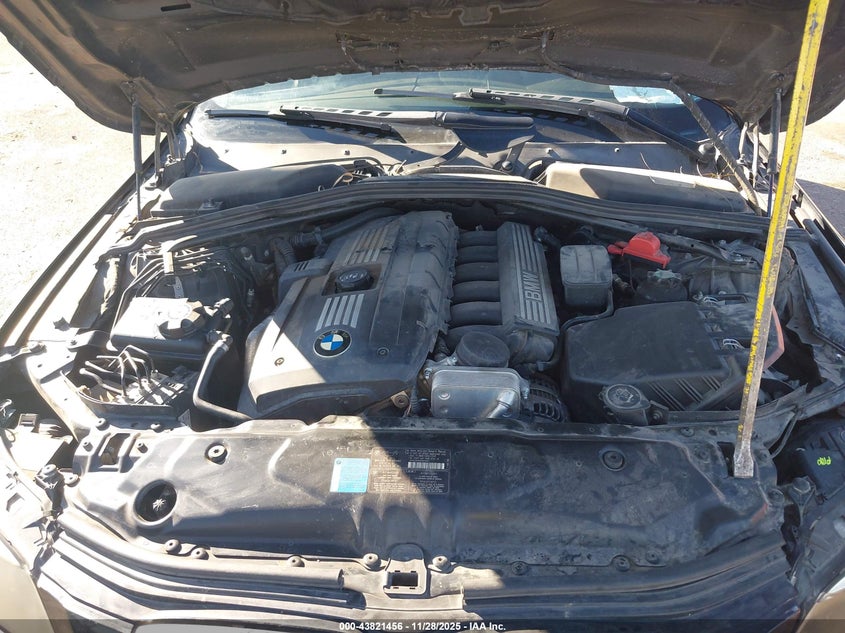 2008 BMW 528I VIN: WBANU53598CT19841 Lot: 43821456