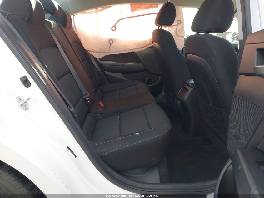 2018 Hyundai Elantra Value Edition VIN: 5NPD84LF8JH345105 Lot: 43821558