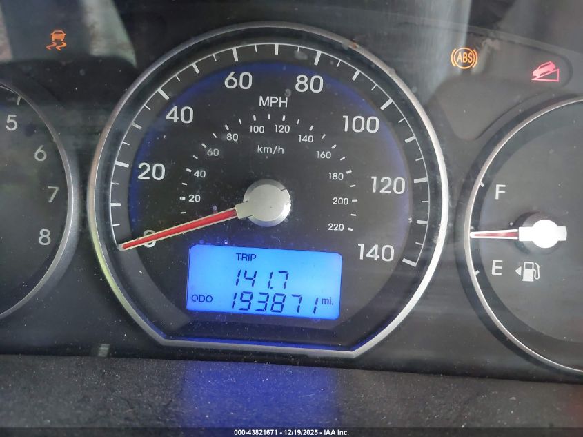 2012 Hyundai Santa Fe Se VIN: 5XYZH4AG0CG167606 Lot: 43821671