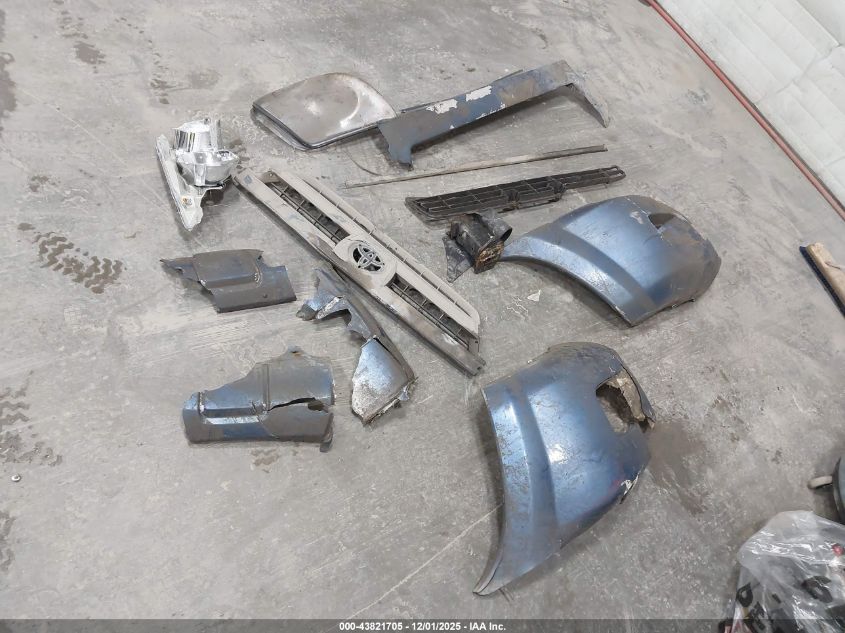 2003 Toyota 4Runner Sr5 V6 VIN: JTEZU14R330006188 Lot: 43821705