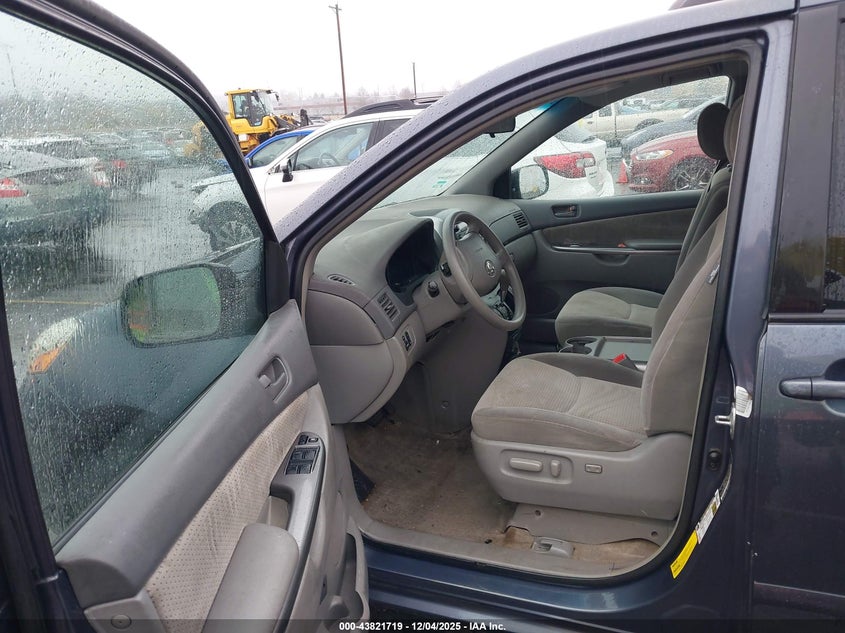 2007 Toyota Sienna Le