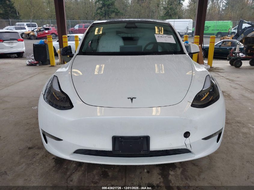 2022 Tesla Model Y Performance Dual Motor All-Wheel Drive VIN: 7SAYGDEF8NF462255 Lot: 43821726