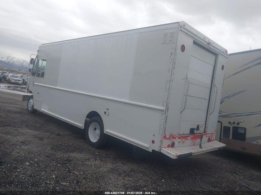 2014 Freightliner Chassis M Line Walk-In Van