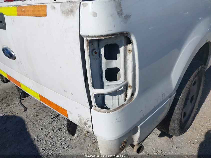 2007 Ford F-150 Stx/Xl/Xlt VIN: 1FTRF12W77NA77393 Lot: 43821811