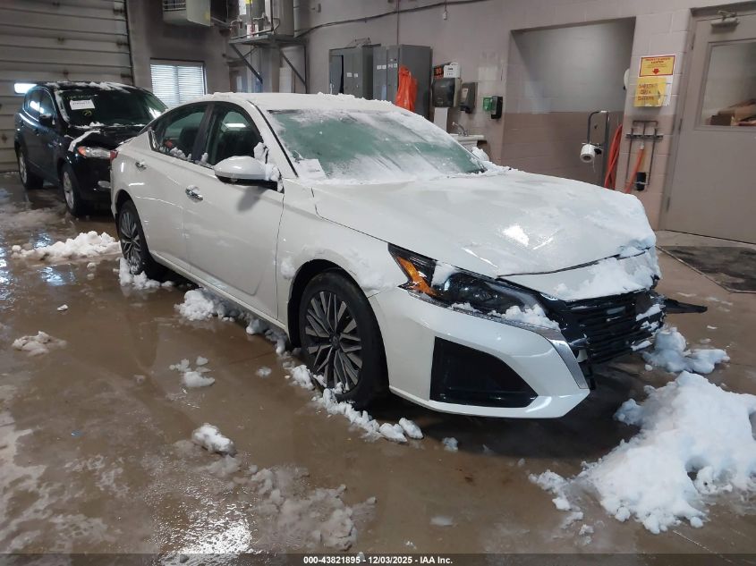 NISSAN ALTIMA SV INTELLIGENT AWD