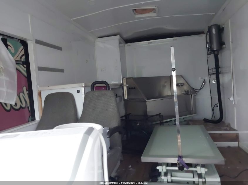 2004 Ford E-450 Cutaway Standard VIN: 1FDXE45S44HA74509 Lot: 43821930