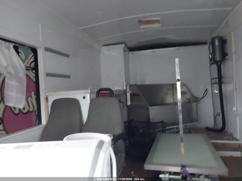 2004 Ford E-450 Cutaway Standard VIN: 1FDXE45S44HA74509 Lot: 43821930