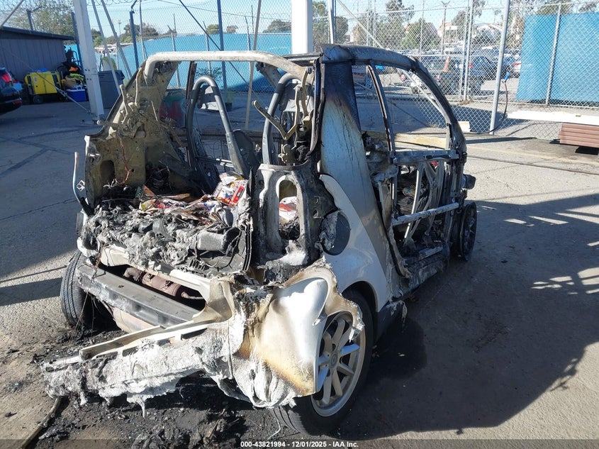 WMEEK31X59K211890 2009 SMART FORTWO photo no. 4