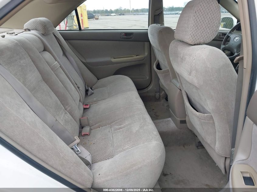 2004 Toyota Camry Le VIN: 4T1BE32K94U261552 Lot: 43822006