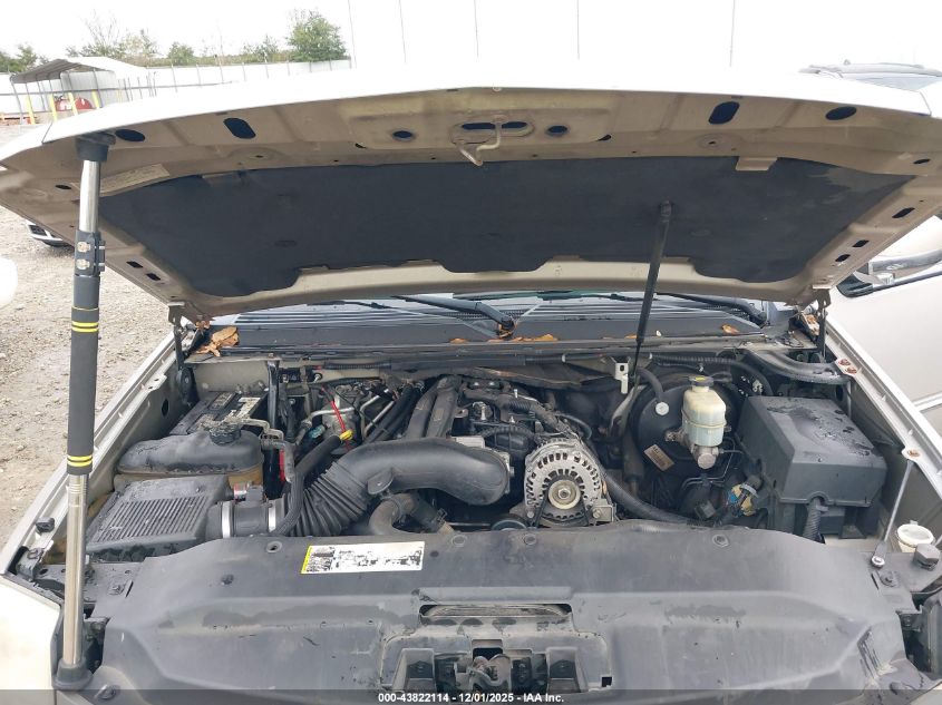 2007 Cadillac Escalade Standard VIN: 1GYFK638X7R174988 Lot: 43822114