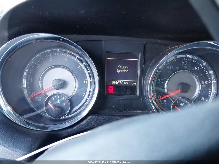 2015 Chrysler Town & Country Touring VIN: 2C4RC1BG7FR561440 Lot: 43822189