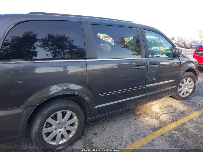 2015 Chrysler Town & Country Touring VIN: 2C4RC1BG7FR561440 Lot: 43822189