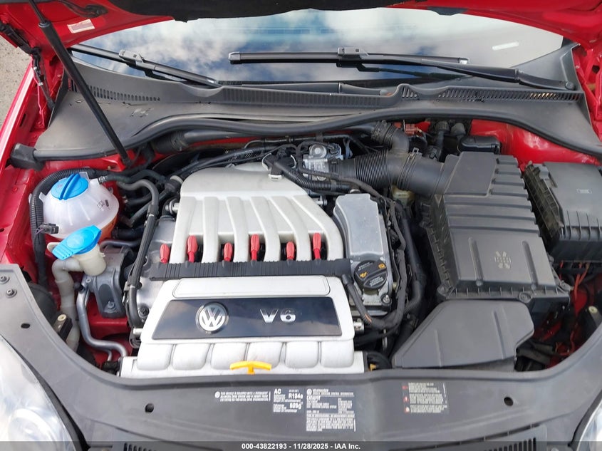 2008 Volkswagen R32 VIN: WVWKC71K48W154647 Lot: 43822193