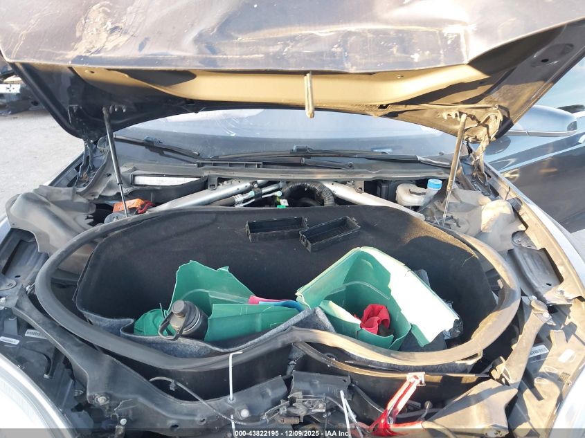 2015 Tesla Model S 70D/85D/P85D VIN: 5YJSA1H25FFP71842 Lot: 43822195