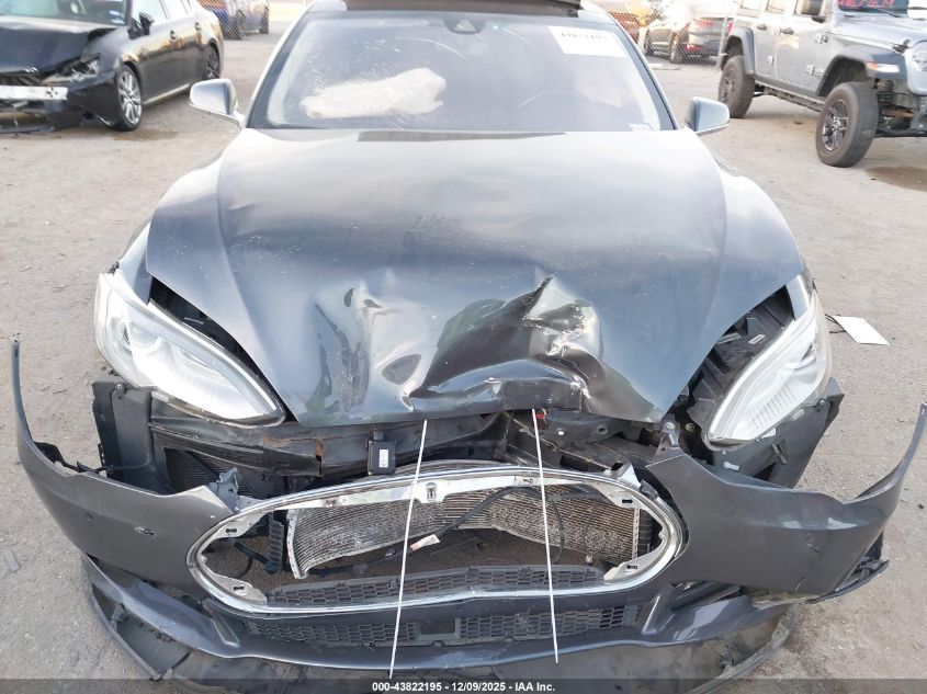 2015 Tesla Model S 70D/85D/P85D VIN: 5YJSA1H25FFP71842 Lot: 43822195