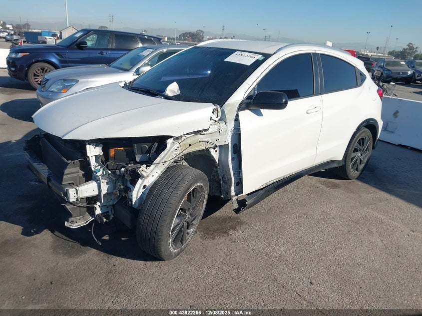 HONDA HR-V 2021 3CZRU5H17MM733682 Photo 2