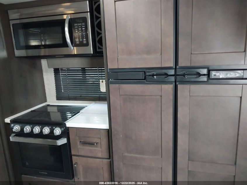 2020 Grand Design Reflection VIN: 573TR3827L3327016 Lot: 43822316