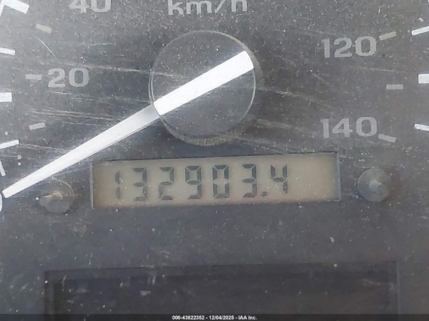 1993 Ford F250 VIN: 1FTHX26C8PKB92827 Lot: 43822352