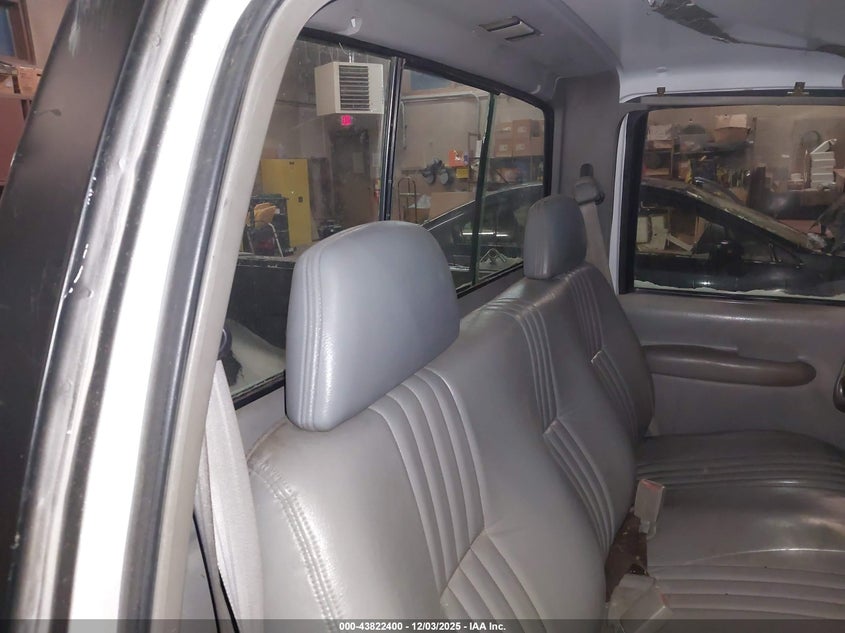 1GCGC34R8WE178220 1998 CHEVROLET C/K photo no. 8