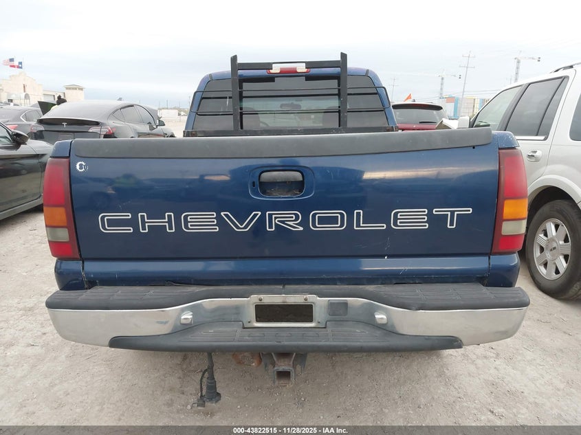 2000 Chevrolet Silverado 1500 Ls VIN: 2GCEC19V9Y1138332 Lot: 43822515