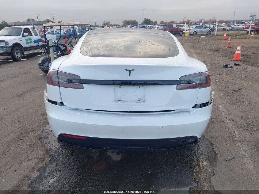 2022 Tesla Model S Dual Motor All-Wheel Drive VIN: 5YJSA1E5XNF460825 Lot: 43822644