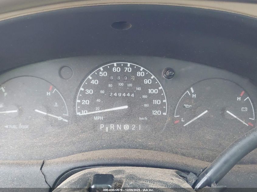 2000 Ford Ranger Xl/Xlt VIN: 1FTYR10VXYPB97725 Lot: 43822678