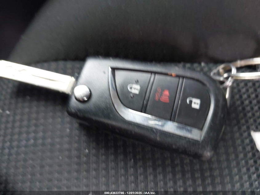 2T3G1RFV9PC347286 2023 TOYOTA RAV 4 photo no. 11