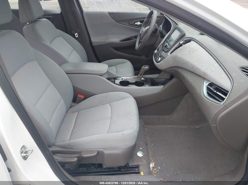VIN 1G1ZC5ST5JF239277 2018 CHEVROLET MALIBU 1FL