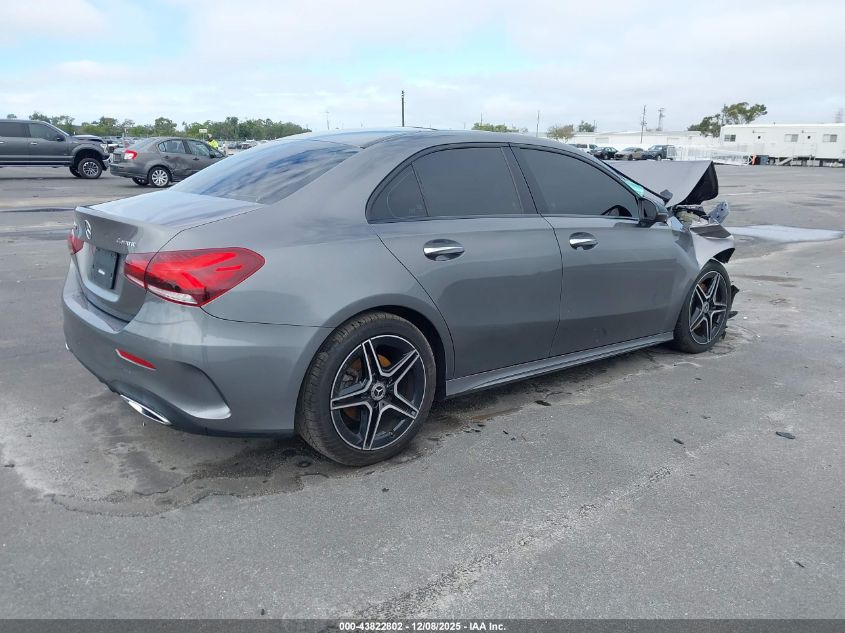 2022 Mercedes-Benz A 220 4Matic
