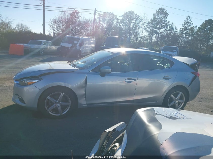 2018 Mazda Mazda3 Touring VIN: 3MZBN1V39JM198866 Lot: 43822856