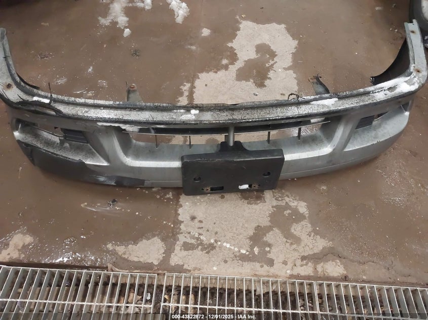 2000 Infiniti G20 Luxury/Touring VIN: JNKCP11A6YT305789 Lot: 43822872