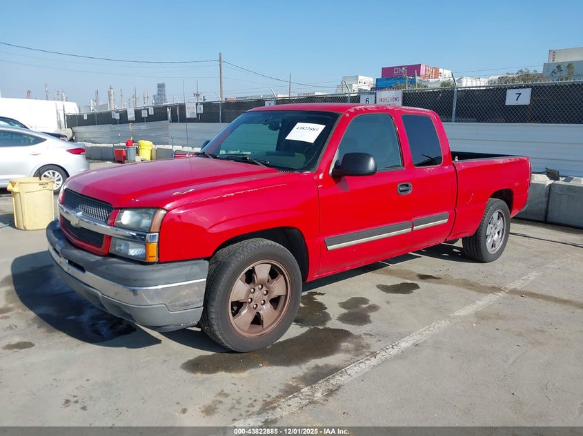 2GCEC19T751235572 2005 CHEVROLET SILVERADO photo no. 2