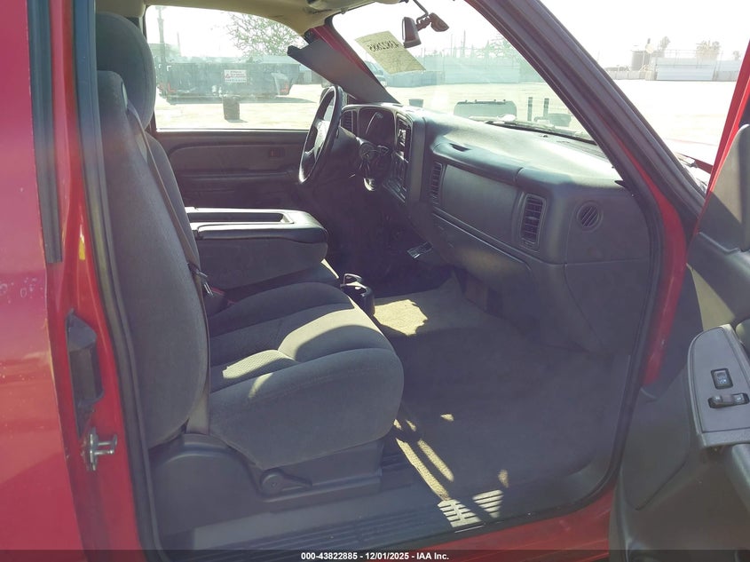 2GCEC19T751235572 2005 CHEVROLET SILVERADO photo no. 5