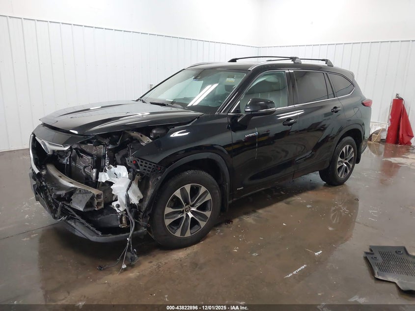 2021 Toyota Highlander Hybrid Xle