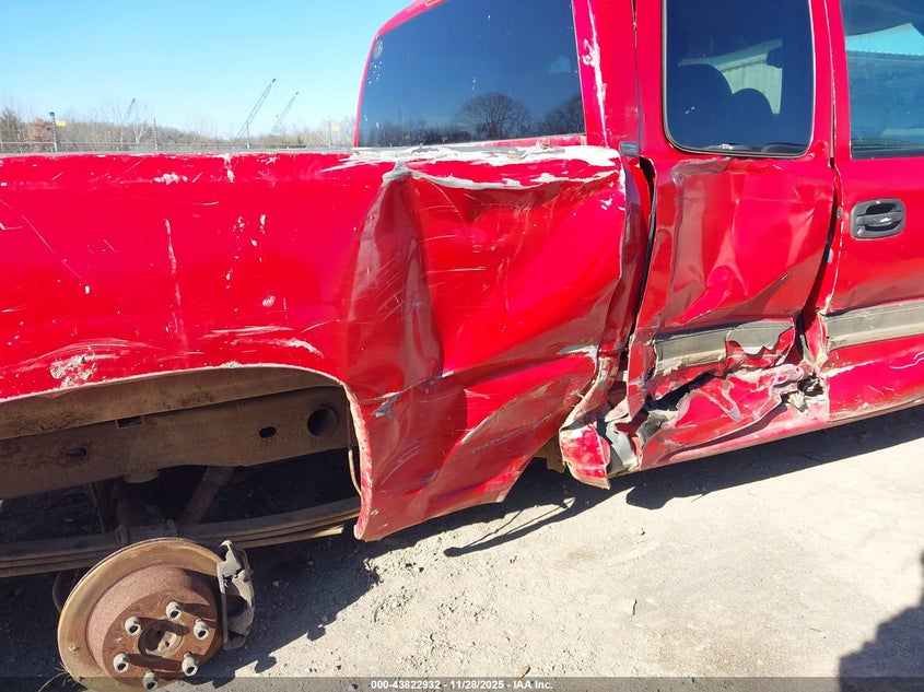 2003 Chevrolet Silverado 1500 Work Truck VIN: 2GCEC19XX31170104 Lot: 43822932