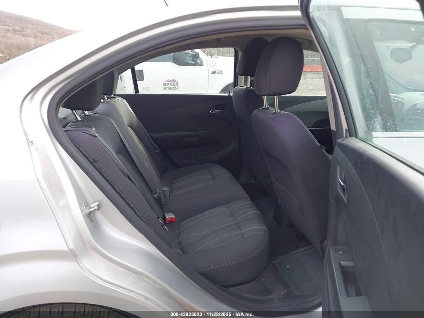 2015 Chevrolet Sonic Lt Auto VIN: 1G1JC5SG9F4100353 Lot: 43823023