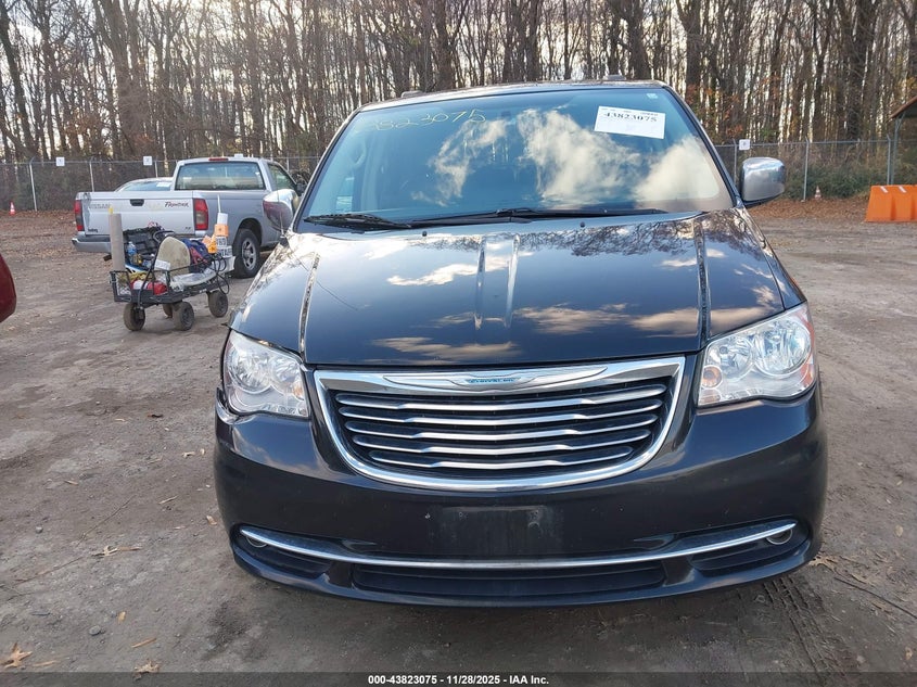 2015 Chrysler Town & Country Touring VIN: 2C4RC1BG0FR573431 Lot: 43823075