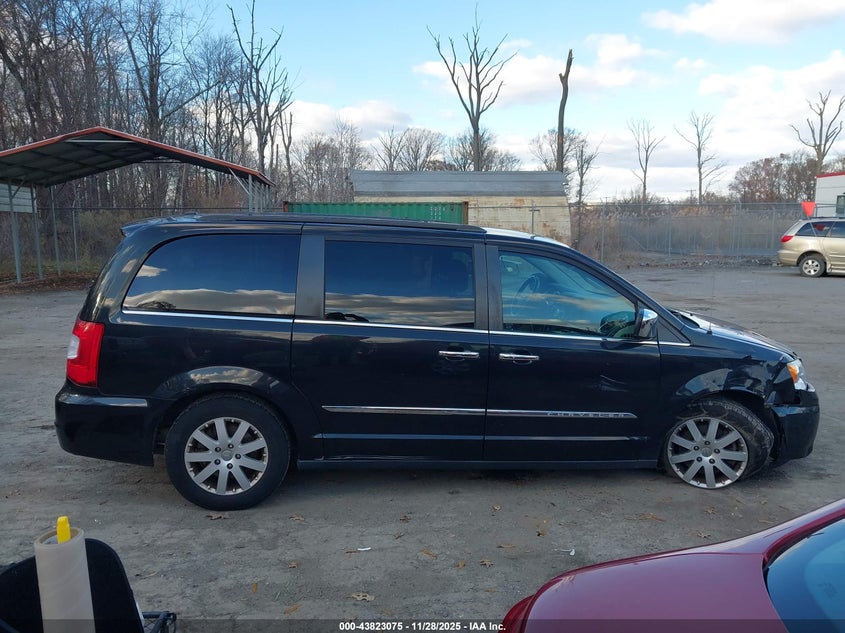 2015 Chrysler Town & Country Touring VIN: 2C4RC1BG0FR573431 Lot: 43823075