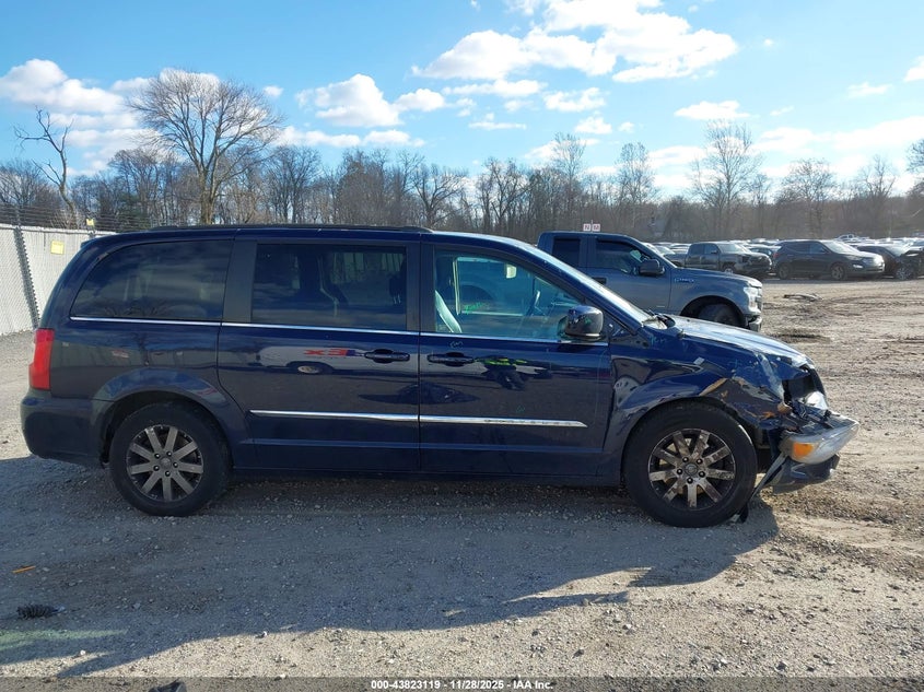 2015 Chrysler Town & Country Touring VIN: 2C4RC1BG0FR698963 Lot: 43823119