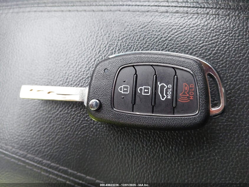 5XYZT3LB8HG428160 2017 HYUNDAI SANTA FE photo no. 11