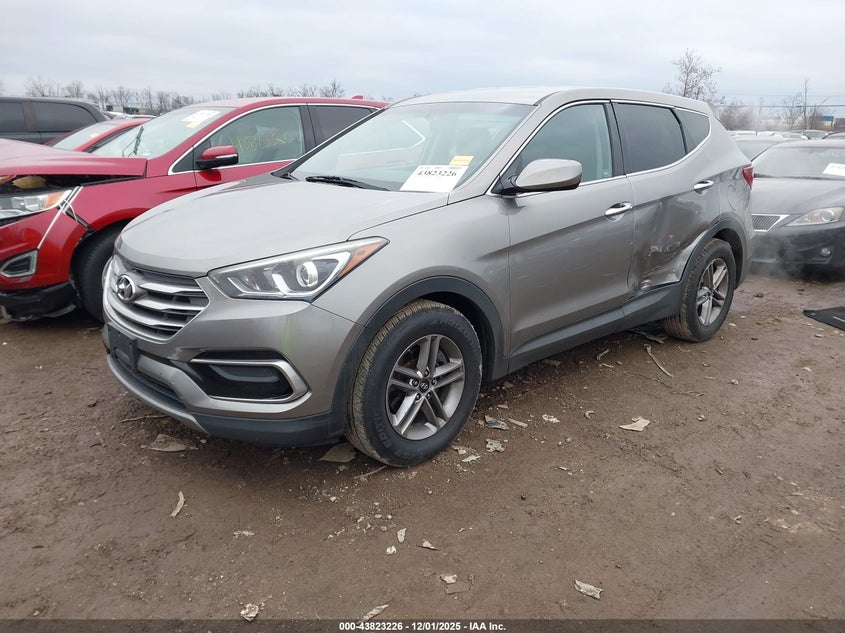 5XYZT3LB8HG428160 2017 HYUNDAI SANTA FE photo no. 2