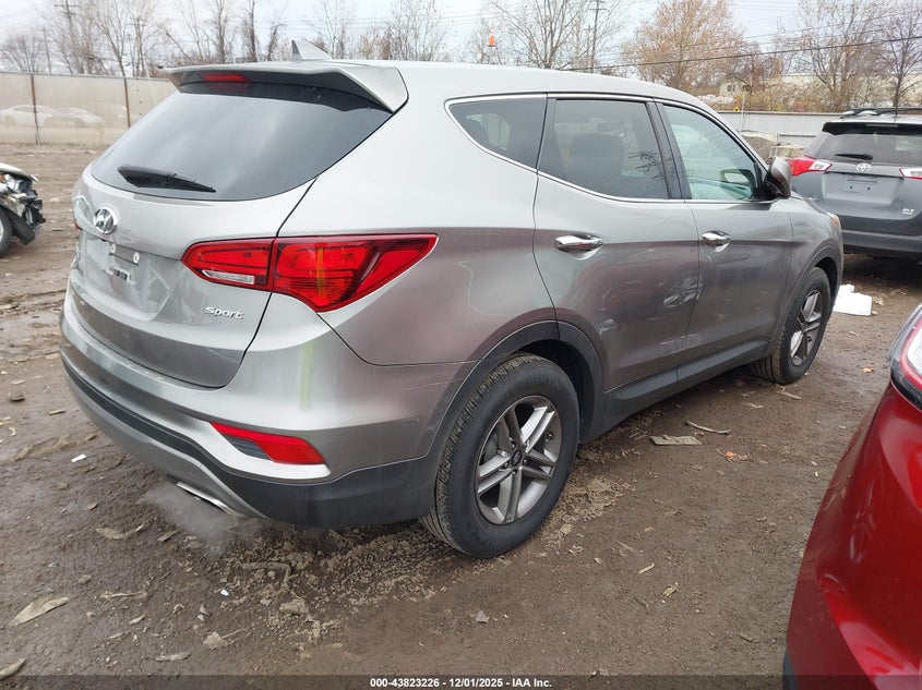 5XYZT3LB8HG428160 2017 HYUNDAI SANTA FE photo no. 4