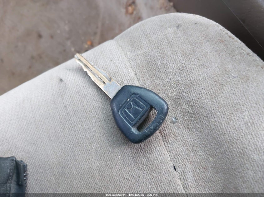 JHMCG5673YC024862 2000 HONDA ACCORD photo no. 11