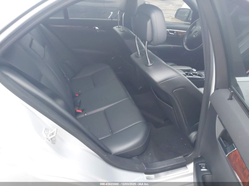 2009 Mercedes-Benz C 300 Luxury 4Matic/Sport 4Matic VIN: WDDGF81XX9F267668 Lot: 43823388