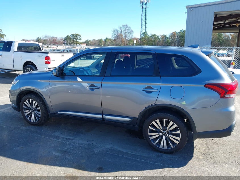 2019 Mitsubishi Outlander Se VIN: JA4AZ3A33KZ003312 Lot: 43823433