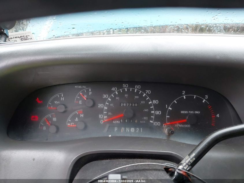 2000 Ford F-250 Lariat/Xl/Xlt VIN: 1FTNX21F5YEA25104 Lot: 43823504