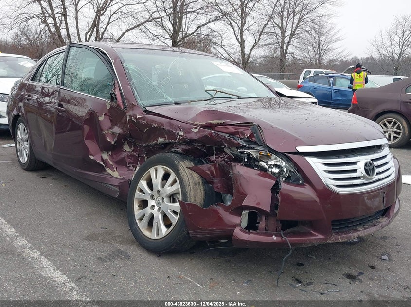 2009 TOYOTA AVALON XLS