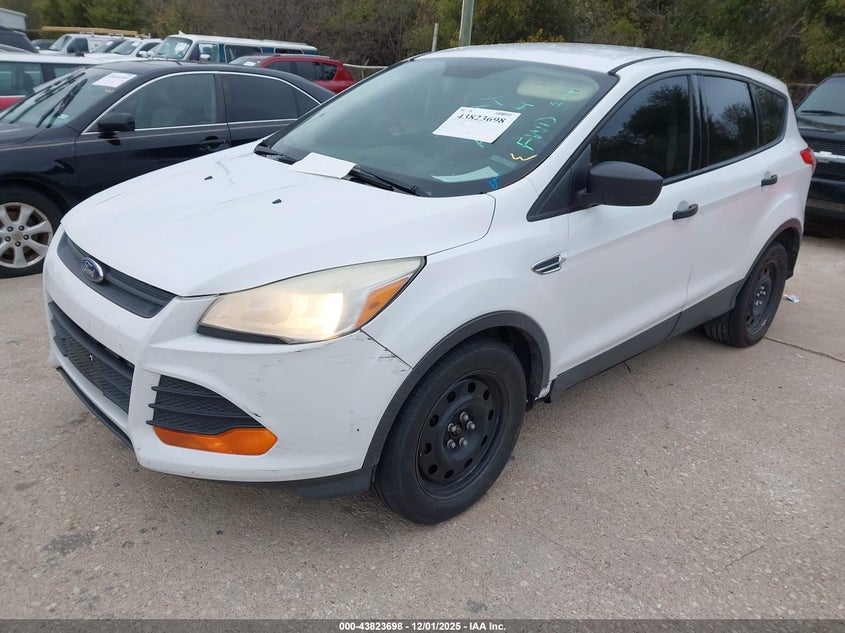 1FMCU0F77FUA48694 2015 FORD ESCAPE photo no. 2